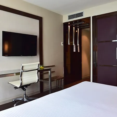 Hotel Pestana Arena 4*